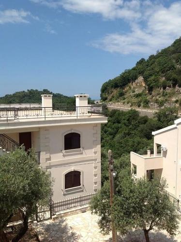 Kuca povrsine 108 m2 na placu od 259m2