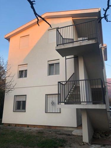 Kuca u Baru