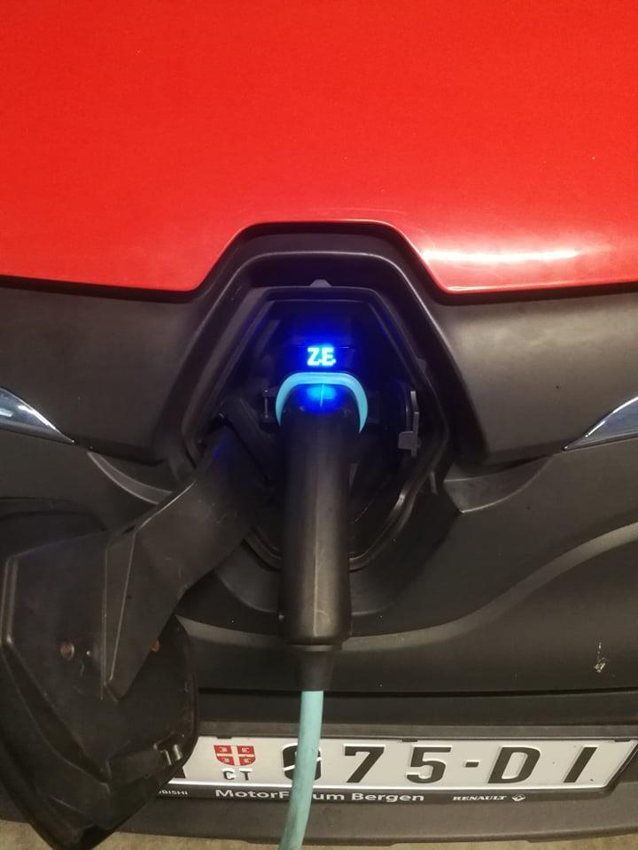 Renault-Kangoo-maxi-Z-E-2015--godište---Elektricno-vozilo