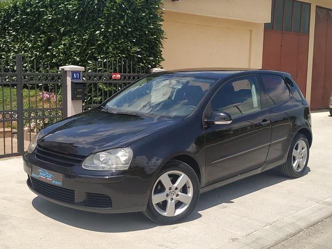 Golf 5 2004god