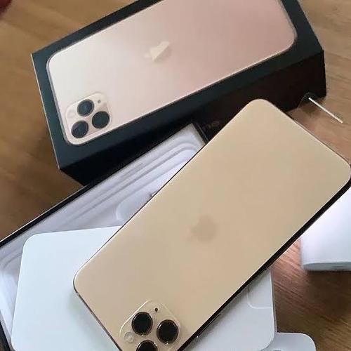 IPHONE 11 Pro Max whatsapp: ‪ +13157581333