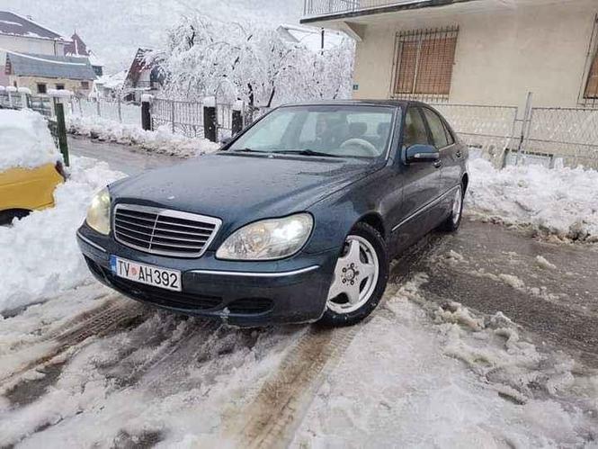Mercedes s 320 cdi zimske gume registrovan do kraja god mogu