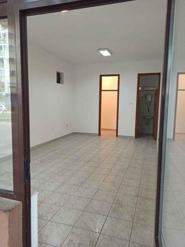 Izdajem poslovni prostor Doboj