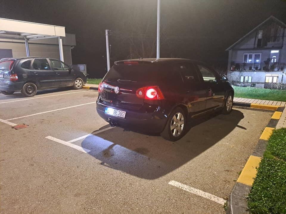 GOLF-5-1-9-77KW-2004
