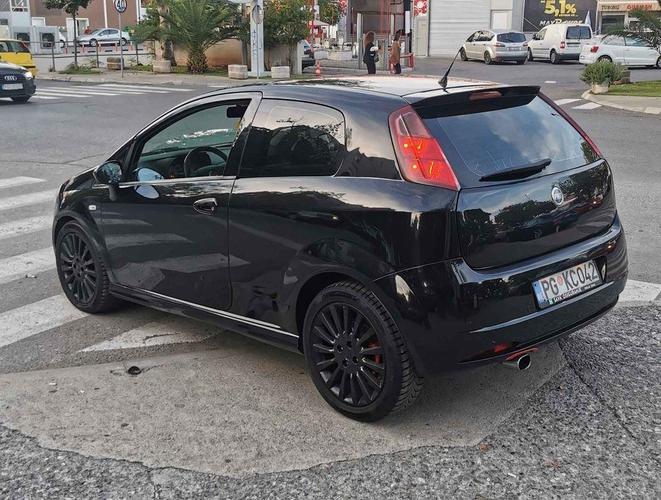 Fijat grande punto 1.9 96 kw dizel 2006 god