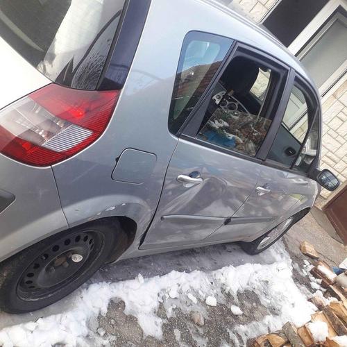 Prodajem Renault Scenic 1.9dci 88kw