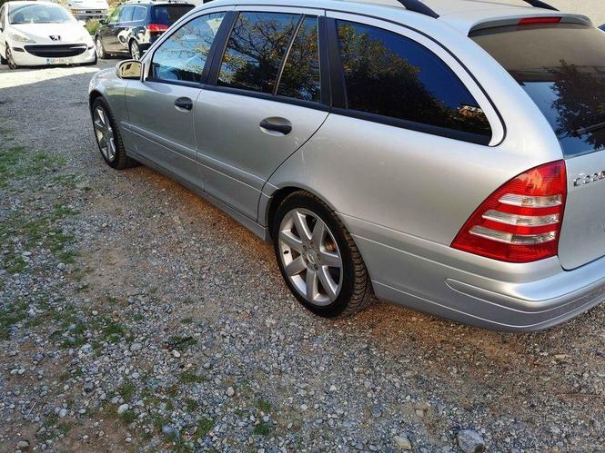 Mercedes C220 2006g