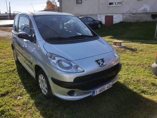 Prodajem ili mjenjam