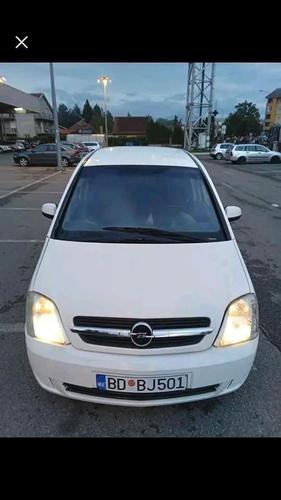 Na prodaju opel meriva