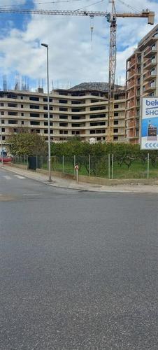 Urbanizovan plac za zajedničku gradnju u Baru u naselju Ilin