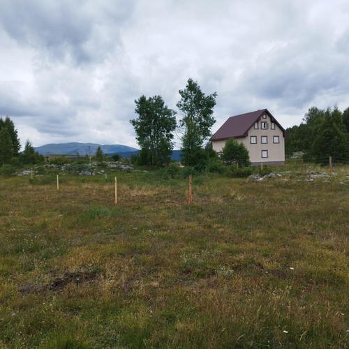 Urbanizovan plac sa izdatim UT uslovima na Žabljaku u Tepačk