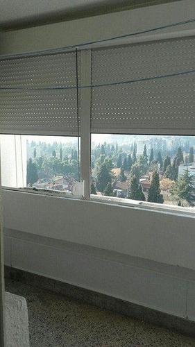 PRODAJA, DVOSOBAN ZGRADA  BASTON