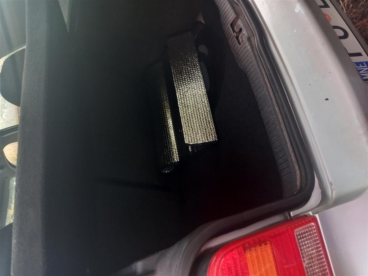 Prodajem-Golf-IV-1-6-i-16V
