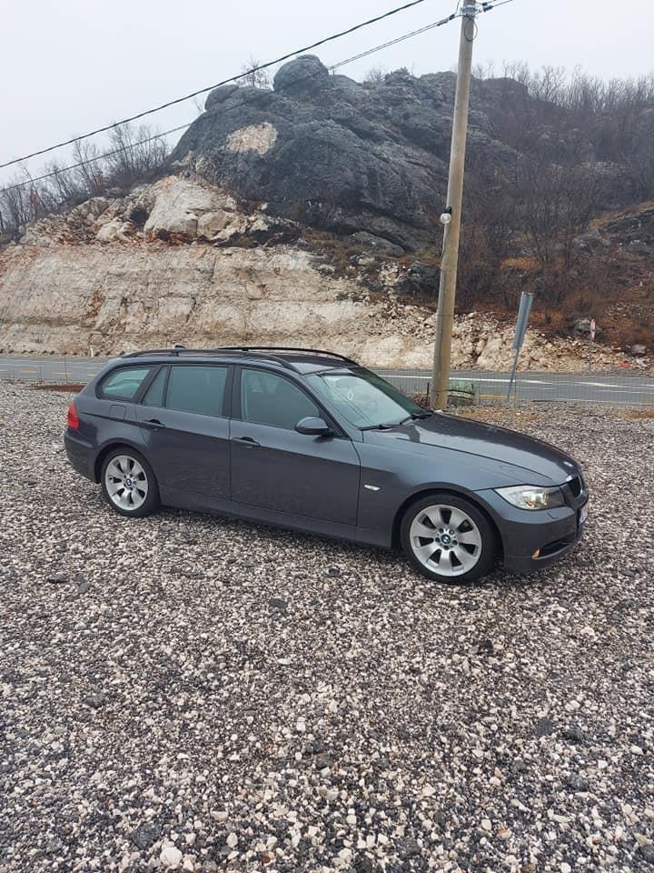 BMW-320D