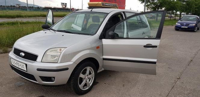 Ford fusion,automatic