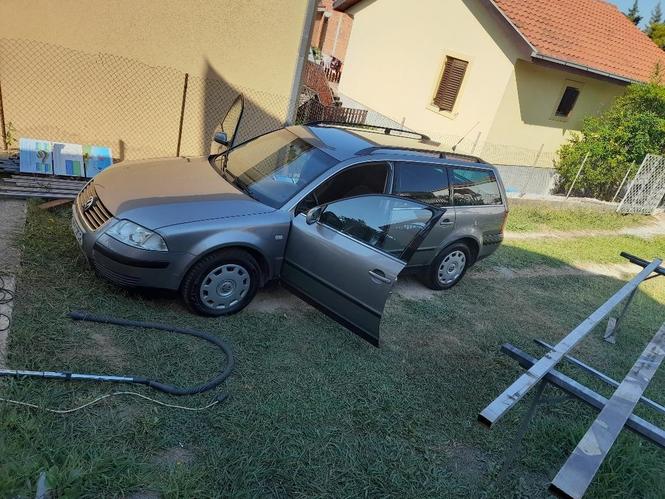 PRODAJEM PASATA 