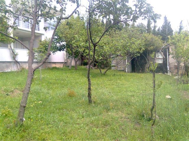 Plac od 320m2 u Zagradje, Sutomore