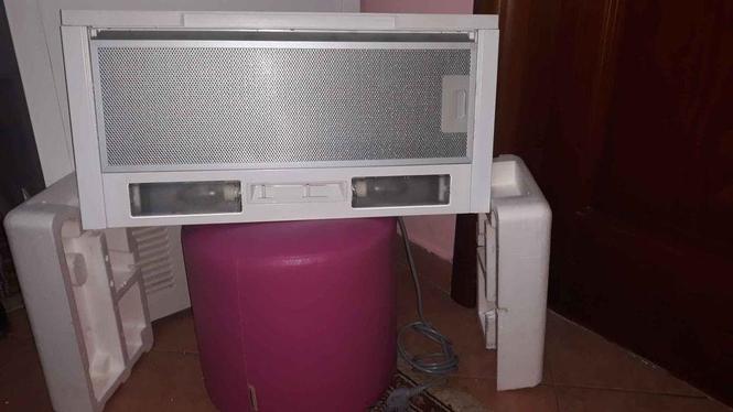 Prodajem povoljno nov ugradni aspirator,novu ugradnu masinu 