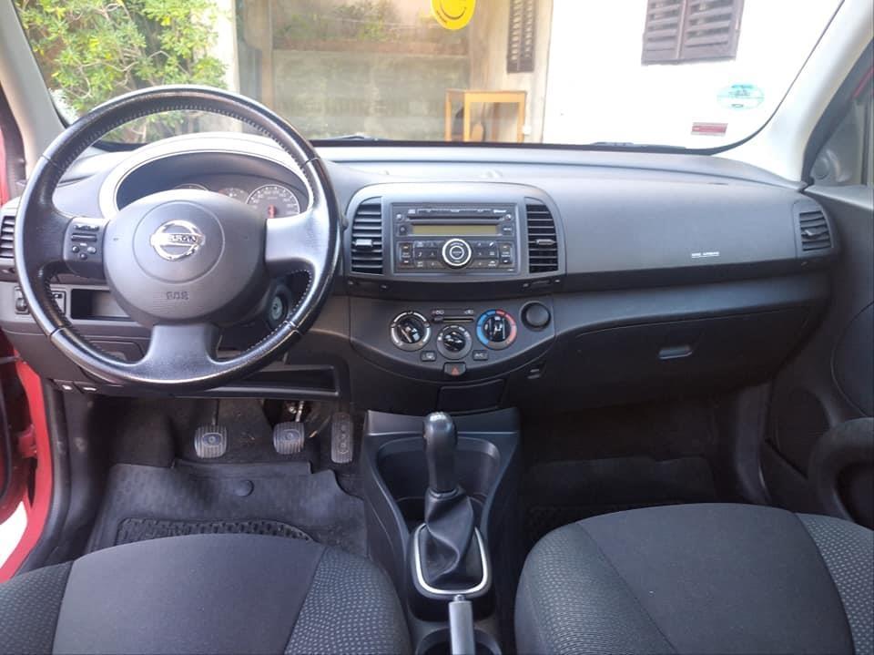 Prodajem-Nisan-Mikru-1-5dci