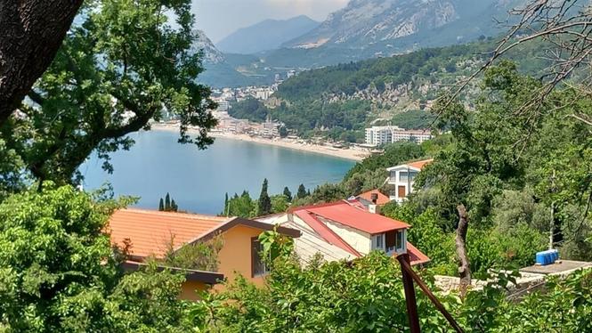 Povoljno, kuća u Sutomoru