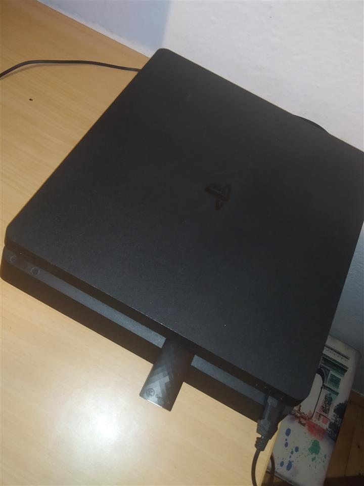 ps4-slim-500gb+2-duelshock-4