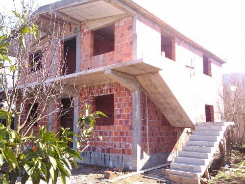 Kuca 200m2 u Tomba, Bar