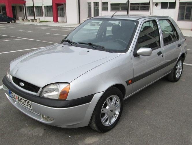 Ford Fiesta 1,8 TDI 55 KW -01