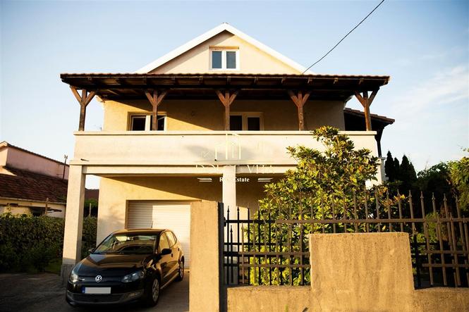 Prodaje se dvospratna kuca 200m2 - 5 spavaćih soba