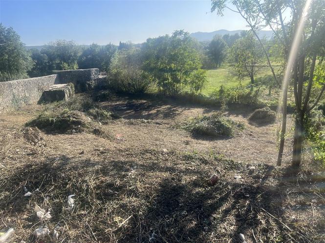 Zemljiste u spuzu 1500m2-18000
