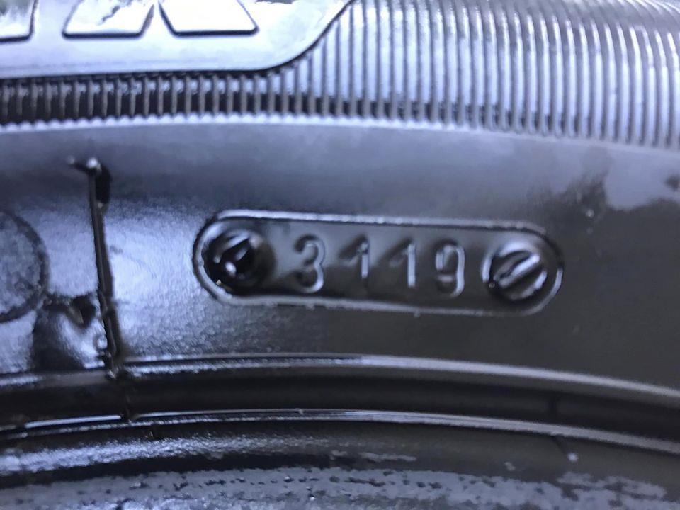 225-55-R17