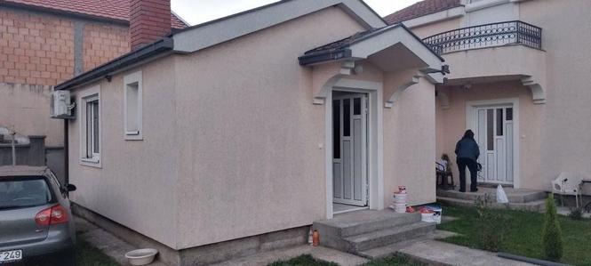 daje se prazan jednosoban stan (kuca) 40m2, Zabjelo - Zeleni