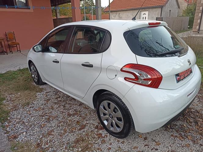 PEZO 208 1.4 HDI