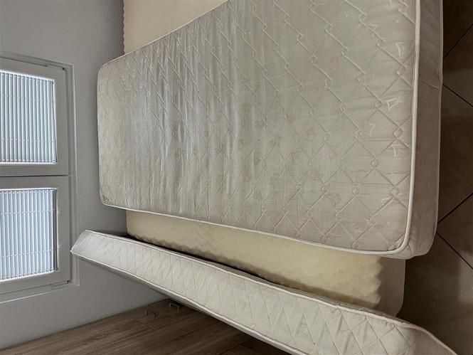 Dusek 90x200cm