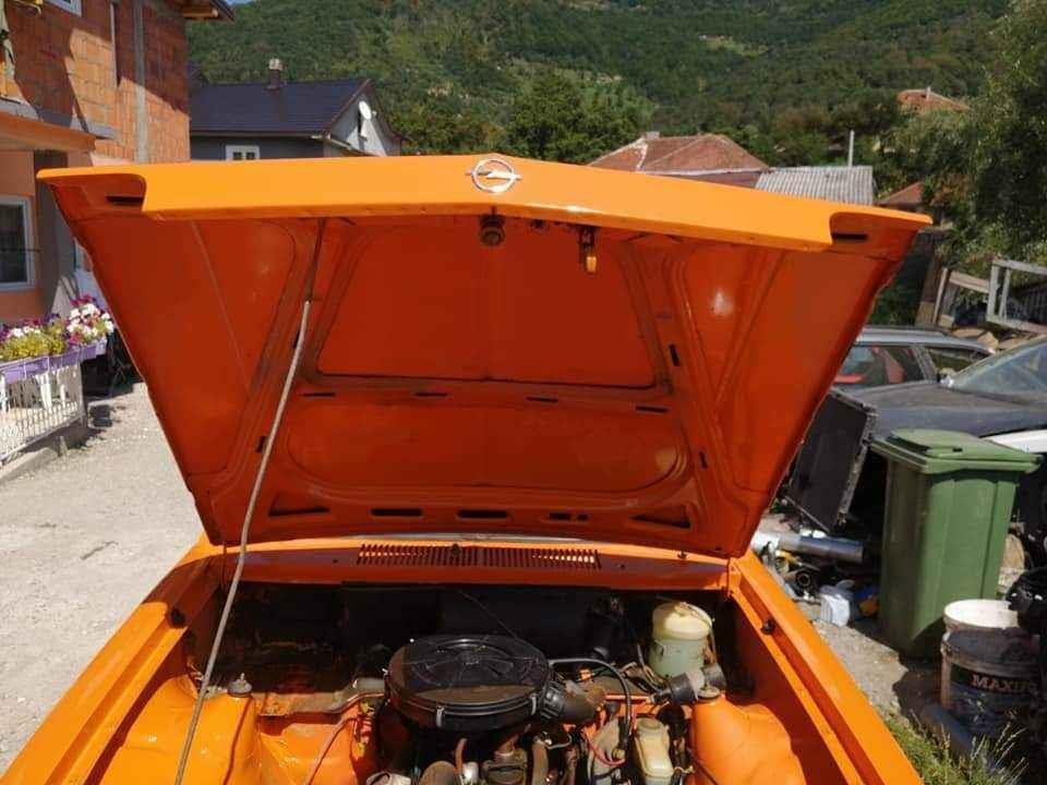 Opel-kadet-1200-c-77-god-zdrav-ispravan-tek-ofarban-moguca-z
