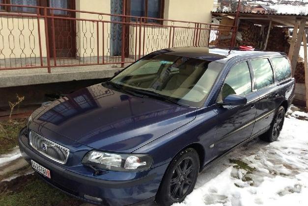 Volvo - V70 D5