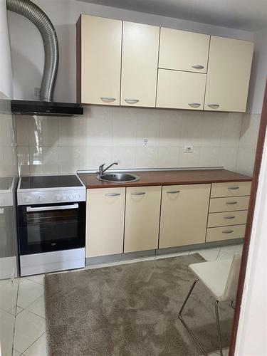 Izdavanje jednosoban stan city kvart