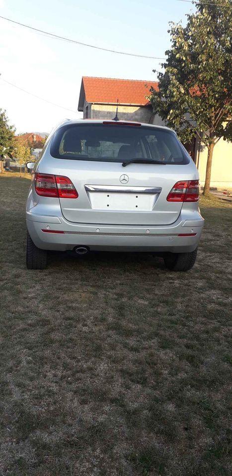 Mercedes-Benz-B200-CDI