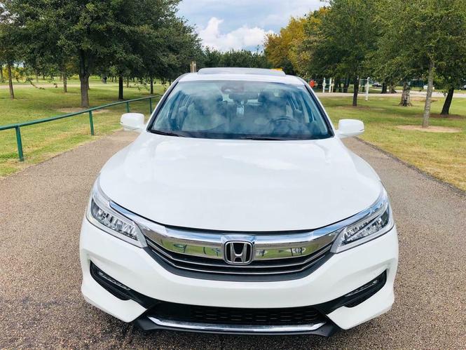  2017-Honda-Accord for sale