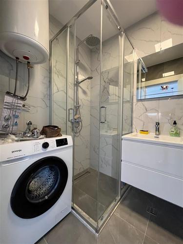 Luksuzni stan za najam (dugotrajno) - 650€ + računi mjesečno