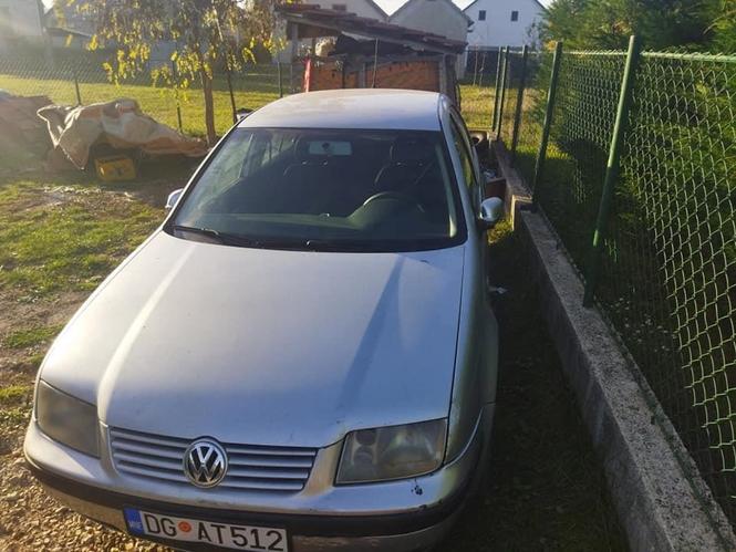 Prodaje se