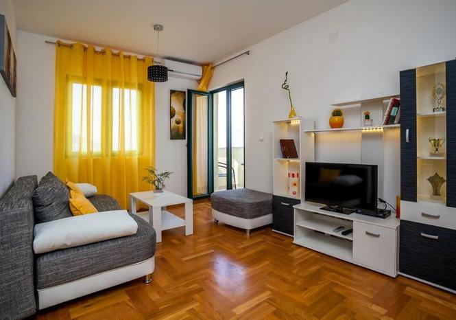 prodaja dvosoban stan Tivat, Krtole