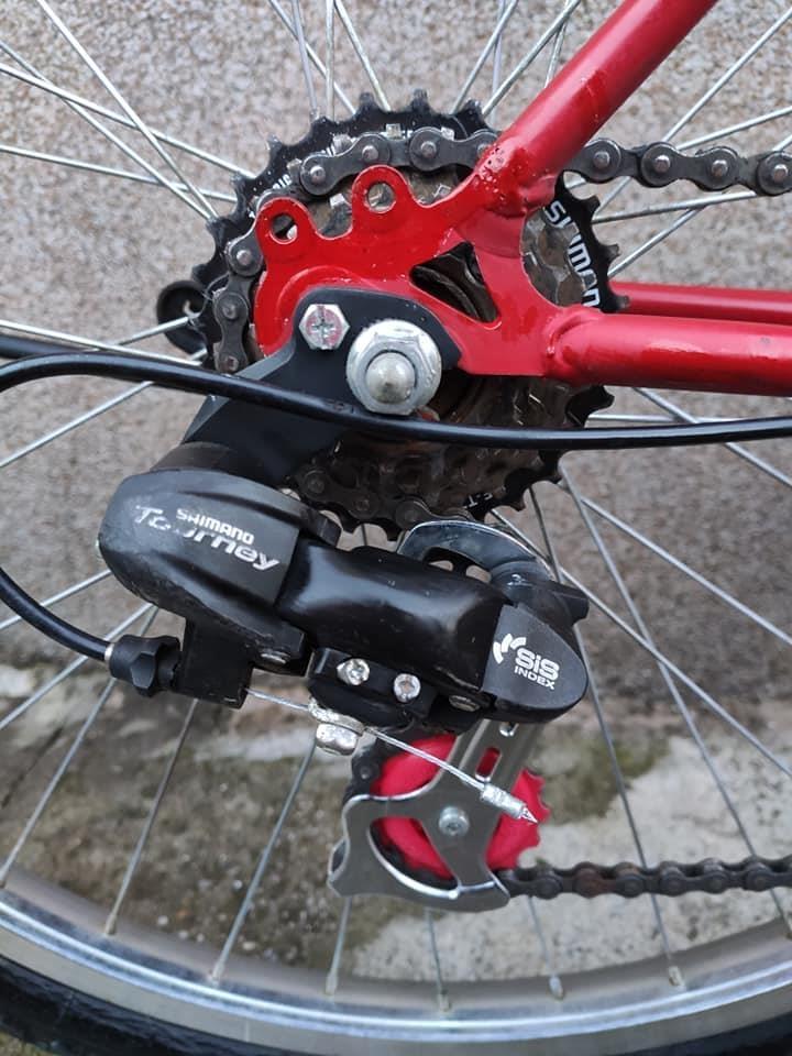 Prodajem-biciklo-Santosa--18-brzina--shimano-mjenjači--43cm-
