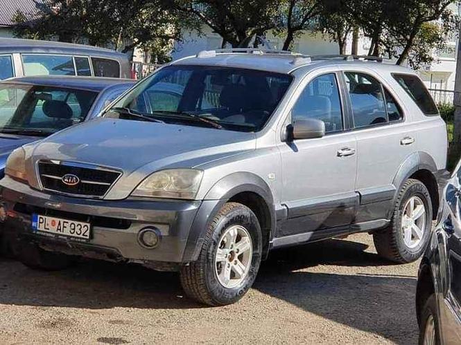 Kia Sorento 2.5 crdi manuelni nove dizne extra stanje moguca