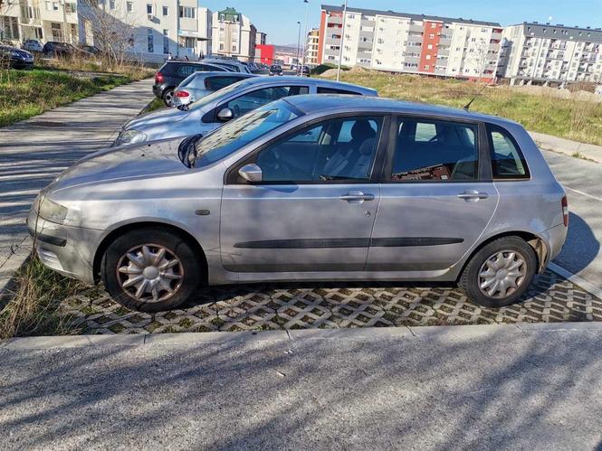 Prodajem Fiat Stilo 2002. godište u odličnom stanju.1700e.PG
