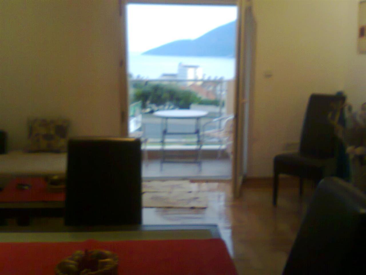 Izdavanje-stana-Igalo-Petlja