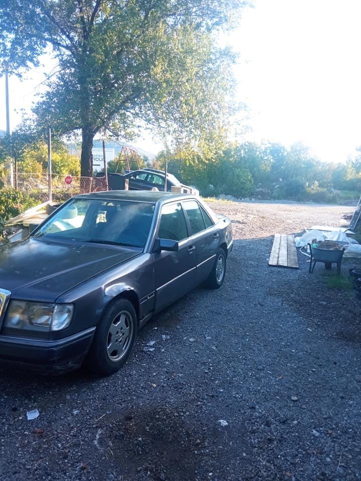 Prodajem-mercedes-124-250D-neregistrovana-1990--godiste-Cije