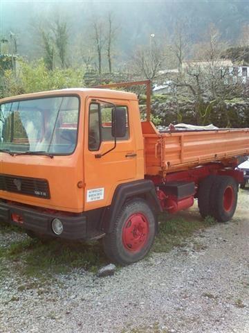 Dva kamiona TAM 130 T11 kiperi