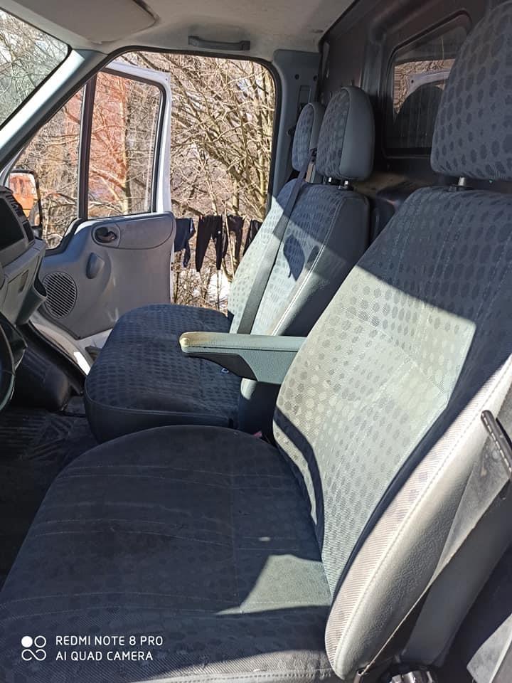 Ford-Transit-2006