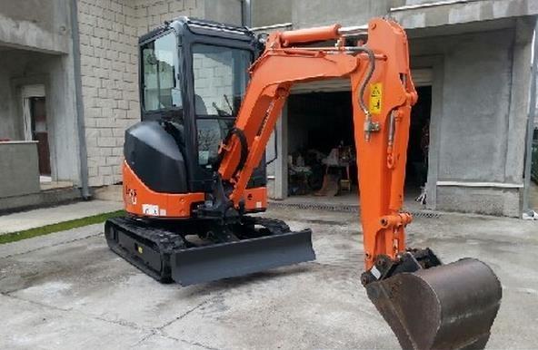 Hitachi  ZX 22 U