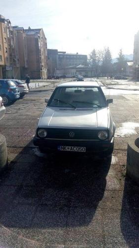 Golf 2 1'3 bezin u bas dobrom stanju